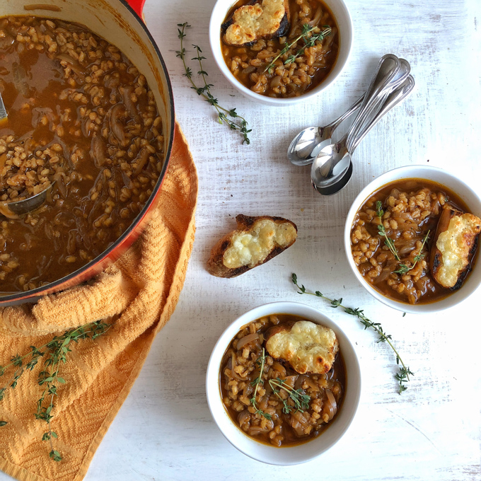 A yummy vegetarian soup recipe mash-up combining the flavors of French Onion and Vegetable Barley. Recipe at Teaspoonofspice.com