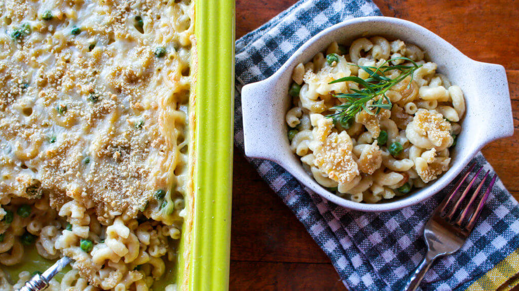 Vegan Mac and Cheese with Peas